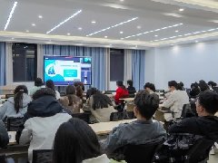 【区域医疗中心建设】开展专题知识讲座，提升职业技能与创新思维
