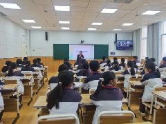 【心理健康大讲堂“六进”】心育成长 阳光同行——健康讲座为冲刺高考注入