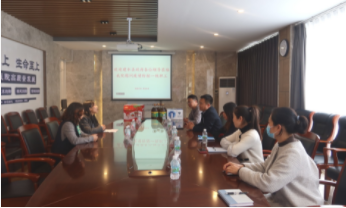 建水县人民政府副县长王心弦到我院慰问抗疫一线医务人员