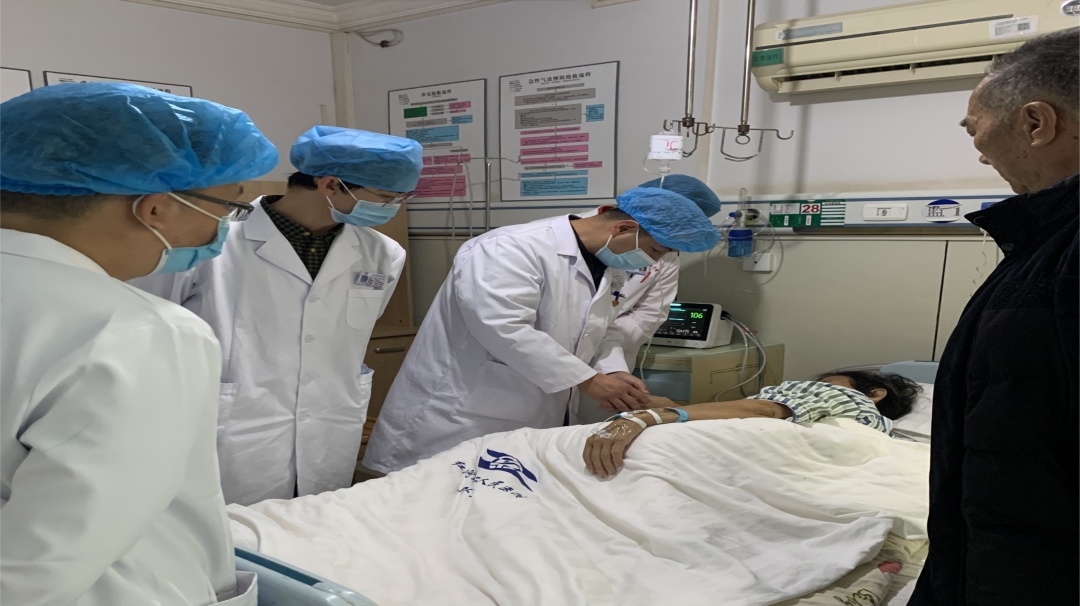 这次微创手术,点燃她生活的希望......