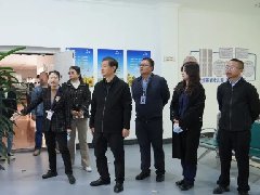 建水县人民政府县长钟红荘莅临红河州第二人民医院调研儿童青少年心理健康工